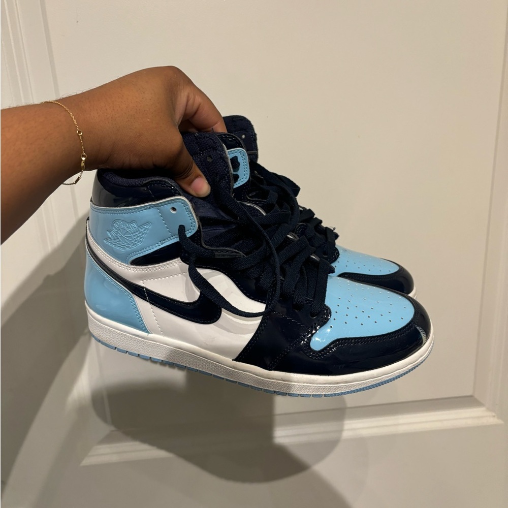 2019 Wmns Air Jordan 1 Retro High OG 'Blue Chill'
